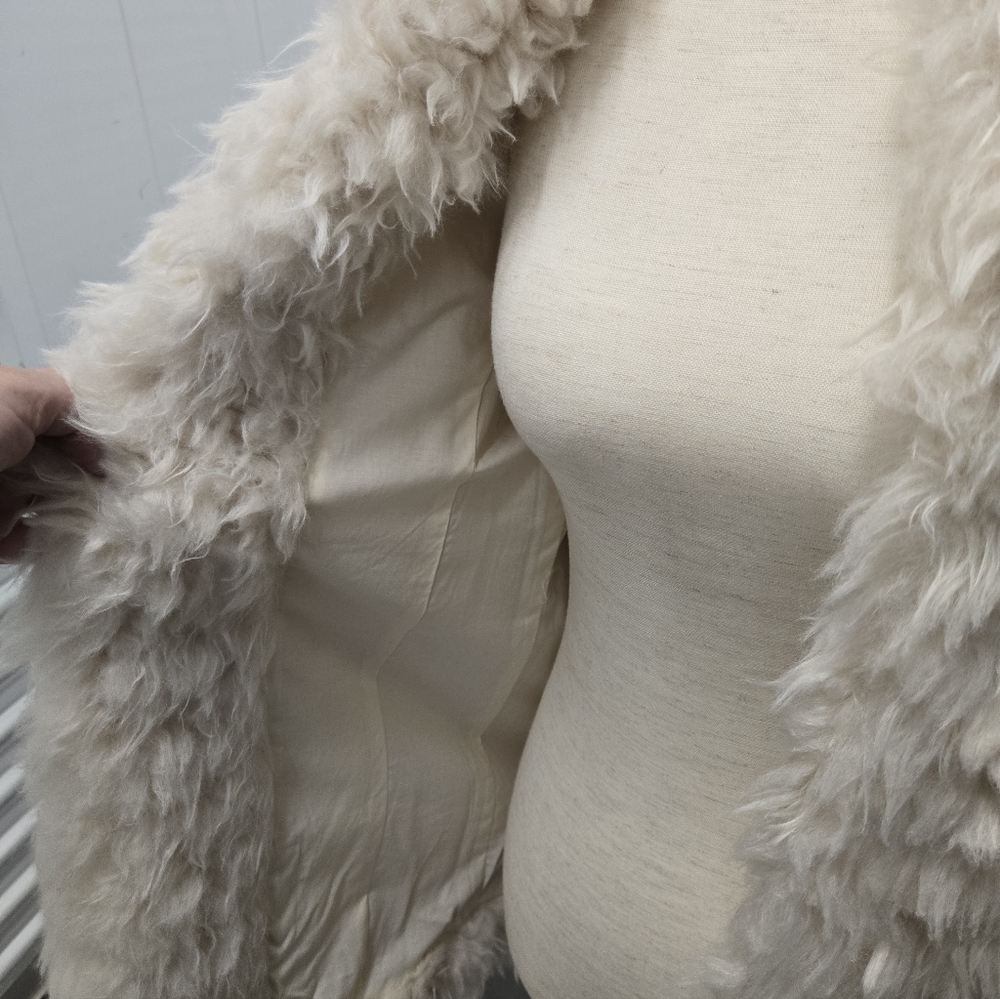Dylan Los Angeles Faux Fur Shaggy Coat | Cream White | Size Small | NWT - Picture 6 of 10